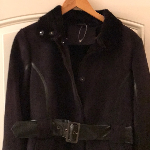 Women’s black coat - Picture 3 of 3